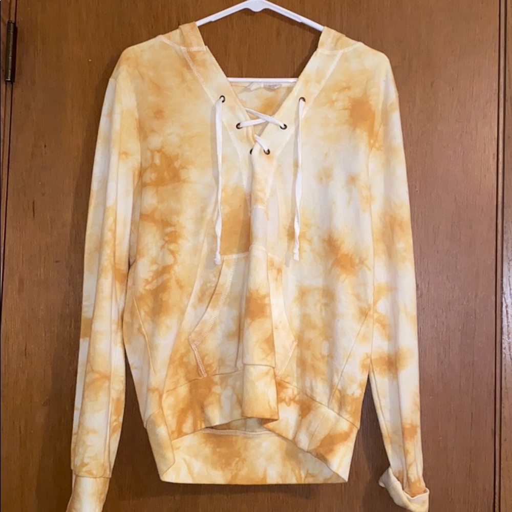 tie dye yellow sweatshirt